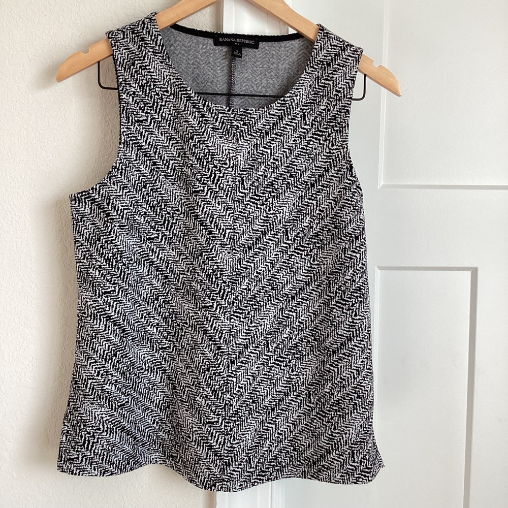 Banana Republic Sleeveless Top Black White Herringbone Like-New